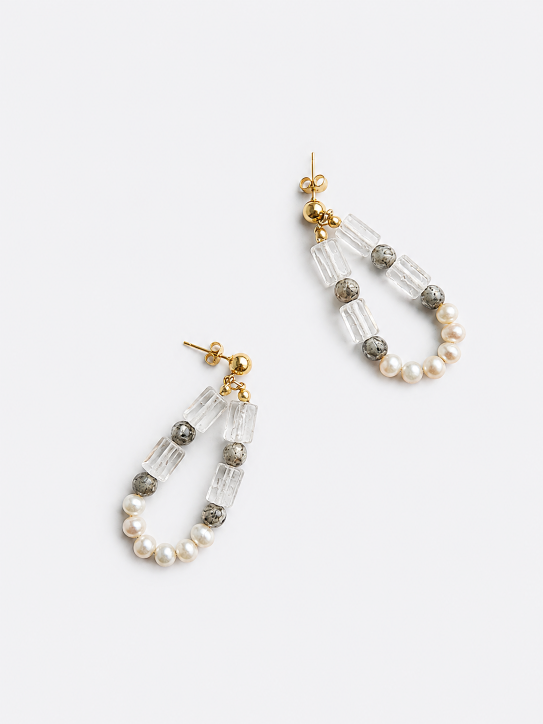 Estrato Earrings