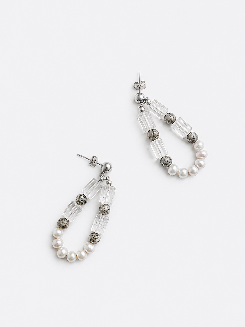 Estrato Earrings
