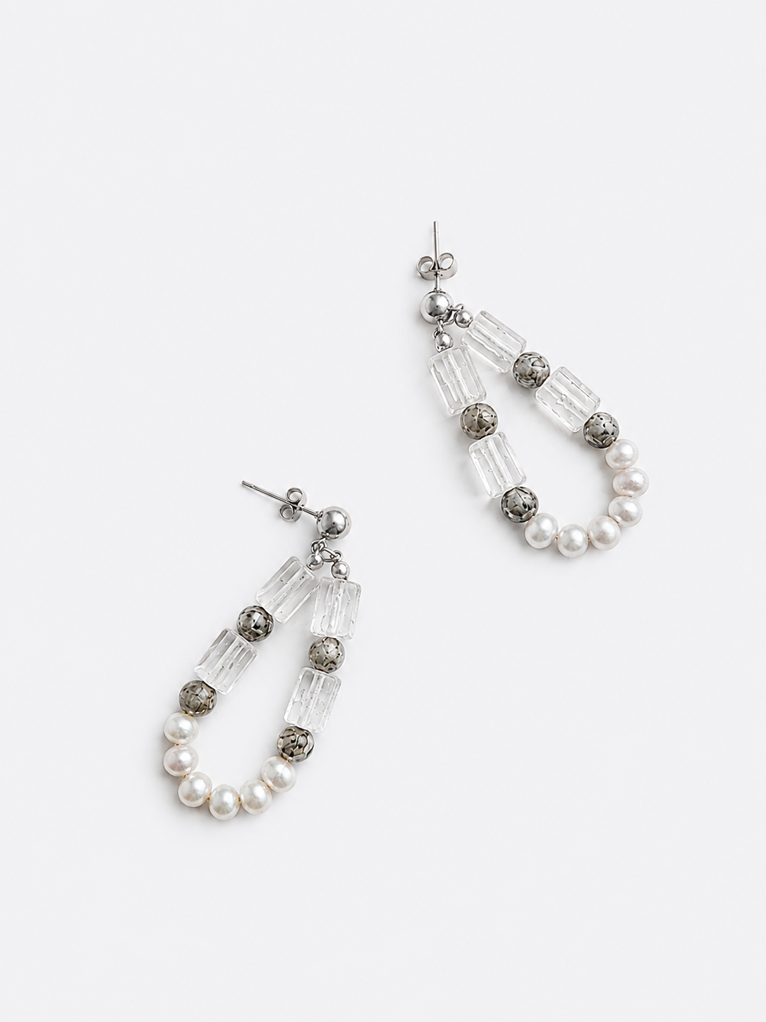 Estrato Earrings