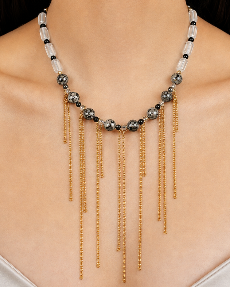 Relieve Necklace