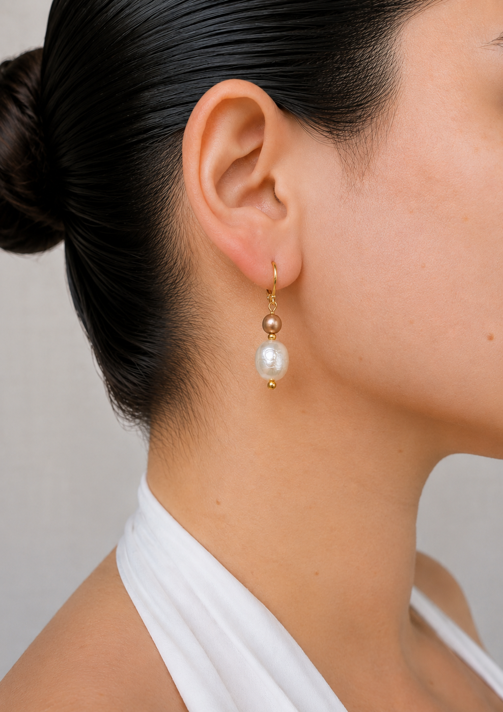 Vestigio Garnet Earrings